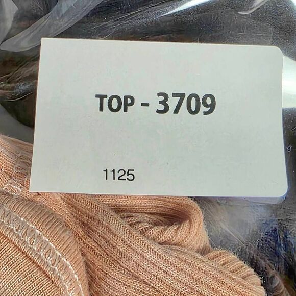 American Eagle M Nude Ribbed Scoop Neck Tank Top - Picture 6 of 6